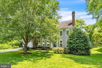 Building Photo - 8308 Comanche Ct