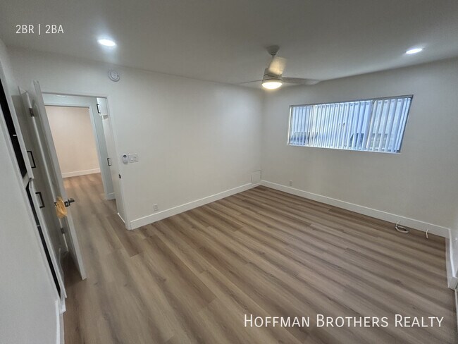 Foto del edificio - 8206 Romaine St