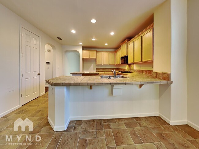 Foto del edificio - 10114 Upshaw Way