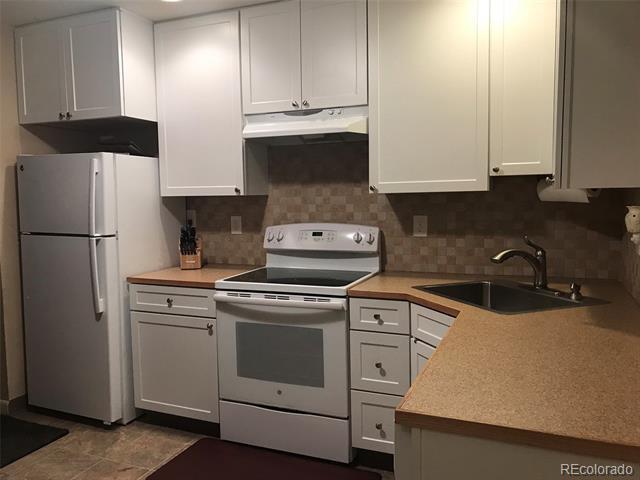 Foto del edificio - 11071 Emerson St