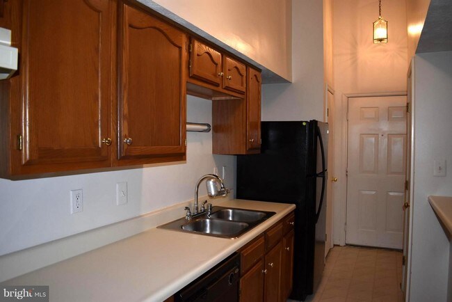 Foto del edificio - 6335 Greenfield Rd