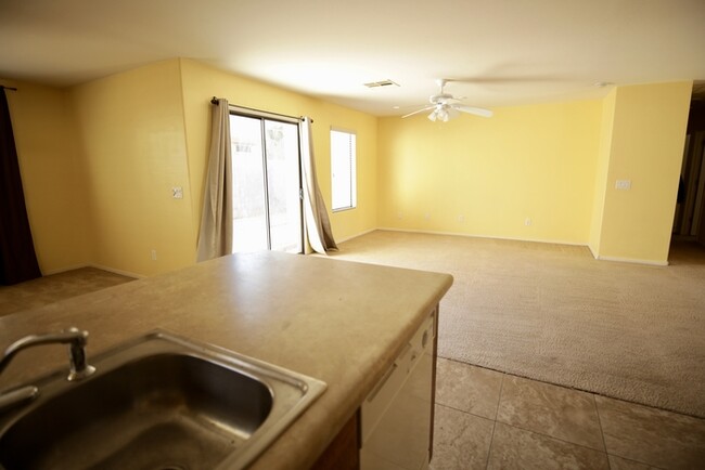 Building Photo - Jacobs Ranch Community
