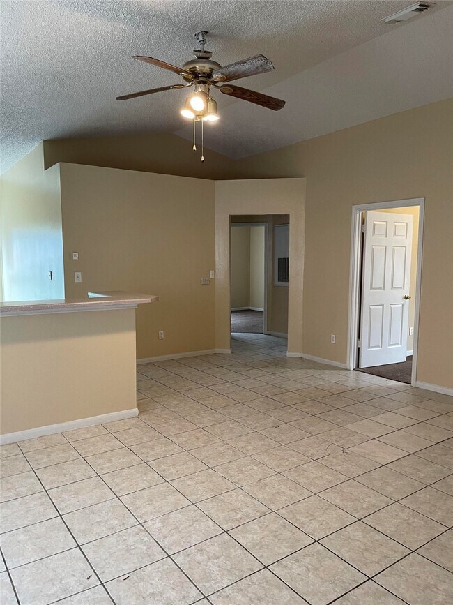 Foto del edificio - 4647 Croker Ridge Rd