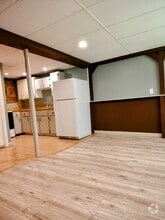 Building Photo - 361 Fern St