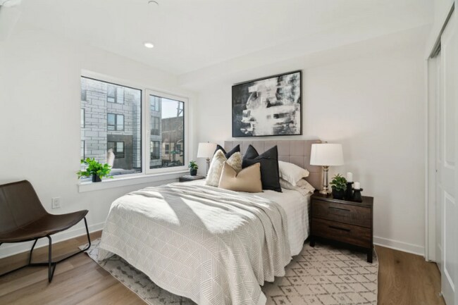 Foto del edificio - 1901 Hope St