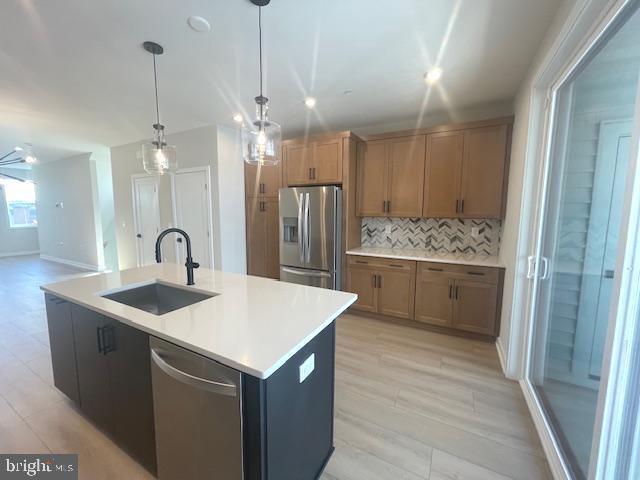 Building Photo - 14431 Gln Mnr Dr