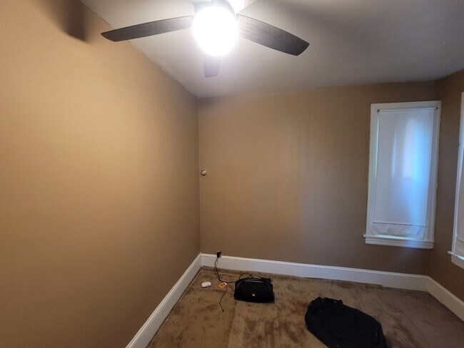 Bedroom - 132 Wildwood Ave