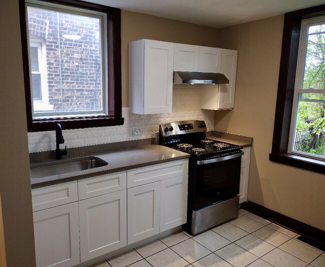 Foto del edificio - 6640 S Fairfield Ave