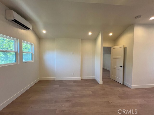 Foto del edificio - 1161 N Summit Ave
