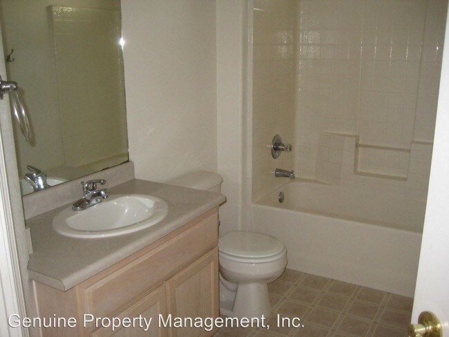 Foto del edificio - 3 br, 2 bath House - 1682 Hollyhock Drive