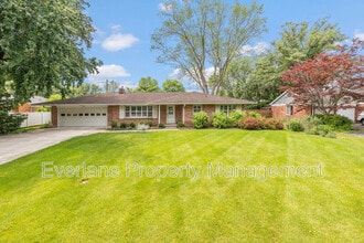 Building Photo - 647 Alwyne Rd