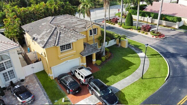 Foto del edificio - 10110 SW 166th Ct