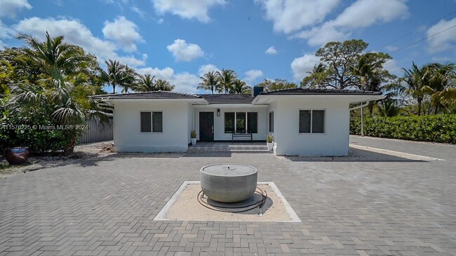 Building Photo - 8390 SW 64th St