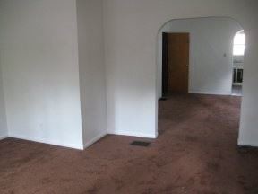 Building Photo - 3 br, 1 bath House - 2334 Elm St.