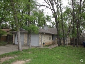 Building Photo - 12202 Dundee Dr