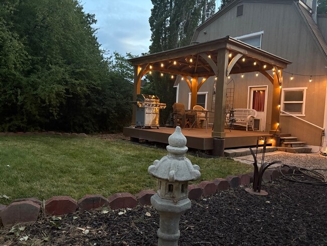 BBQ Gazebo Party Area - 675 W 1800 N