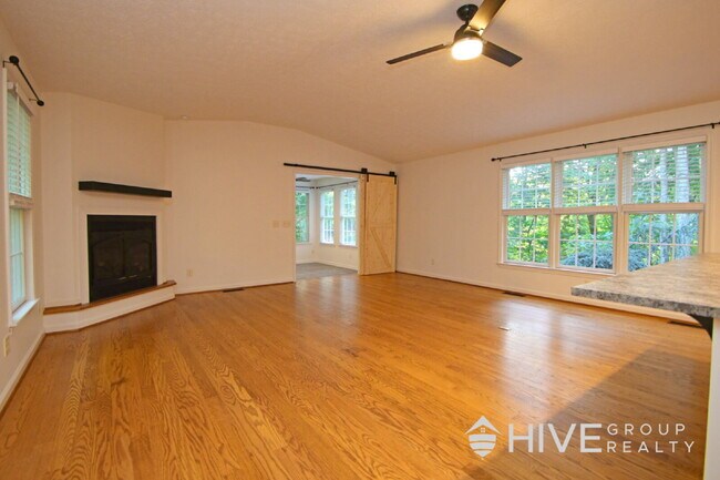 Foto del edificio - 40 Horsehead Rd