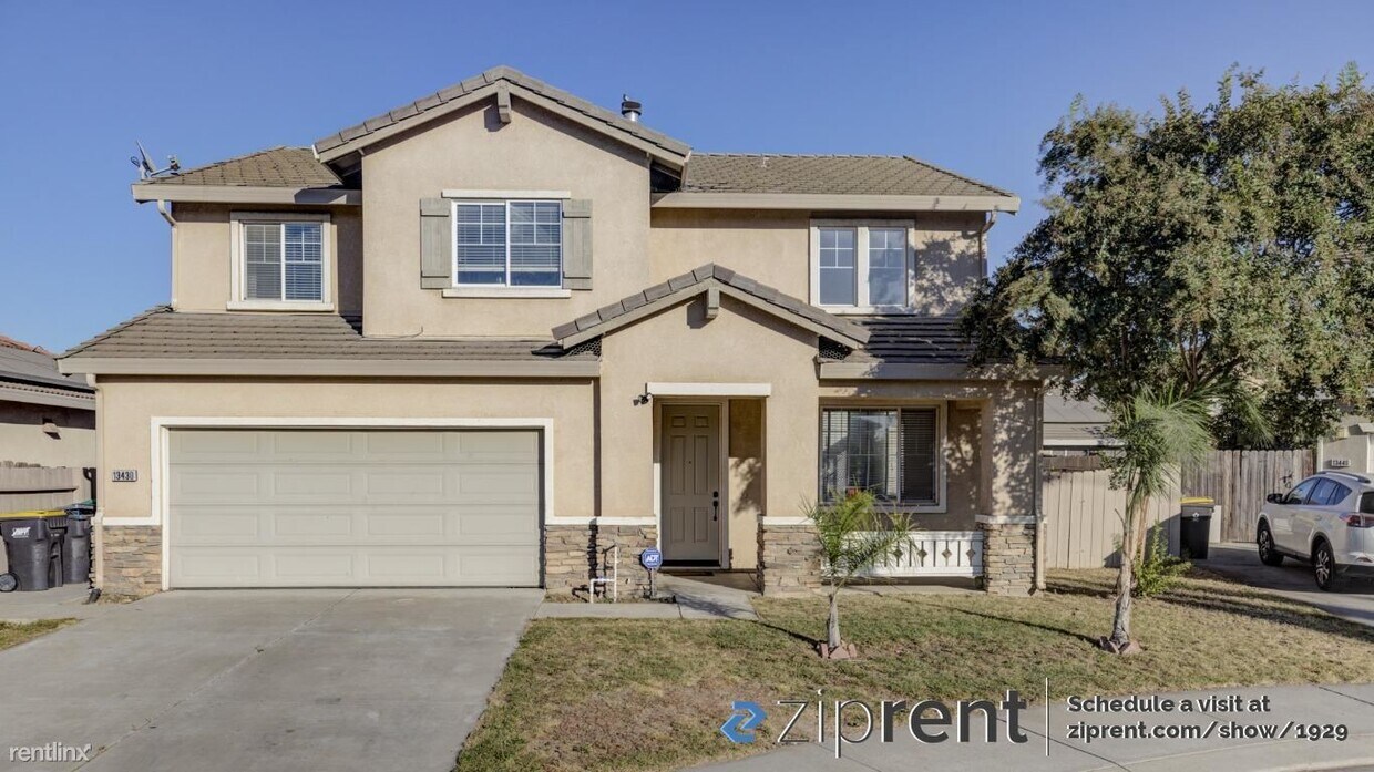 5 br, 2.5 bath House 13430 Applewood Cou... House Rental in Lathrop