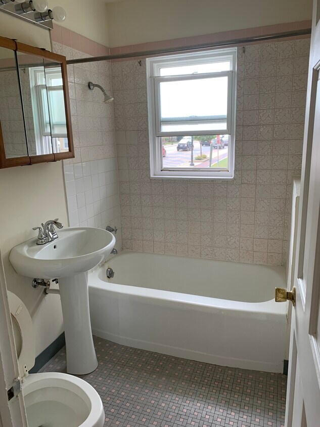 Foto del edificio - 8516 Grand Ave