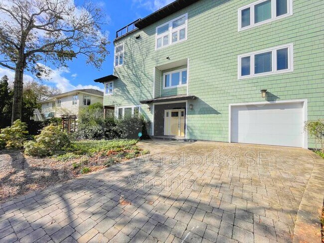 Building Photo - 817 Surfside Avenue