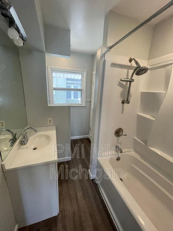 Foto del edificio - 1553 Illinois Ave