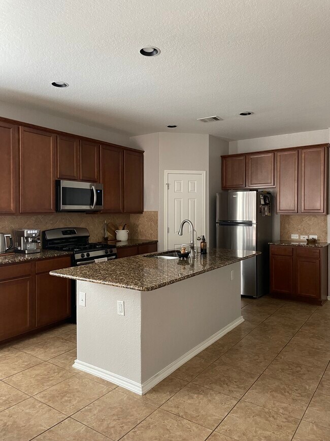 Building Photo - 12219 Hamlin Creek