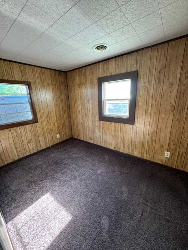 Foto del edificio - 4129 Robinwood Dr