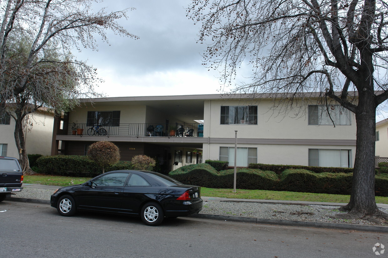 Primary Photo - Ranchero Apartments