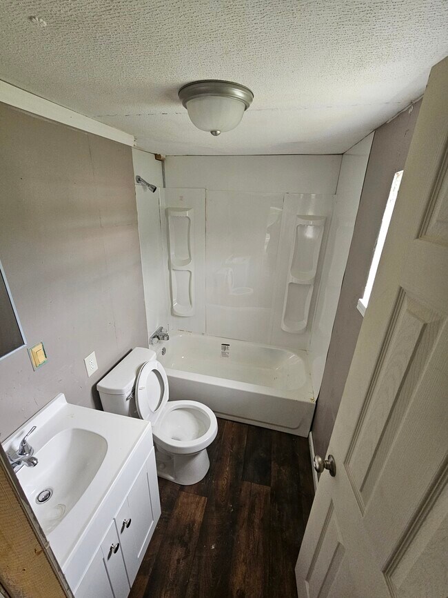 Foto del edificio - 9360 Cotton Ln