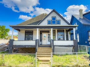 Building Photo - 1136 Reservoir Ave