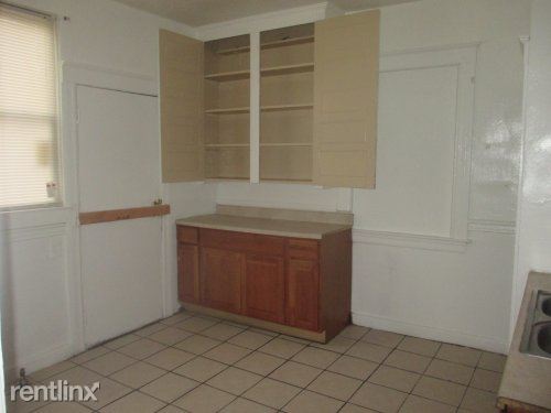 Building Photo - 4252 Larchmont St