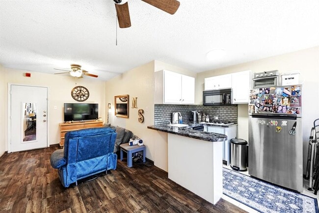 Building Photo - 1212 Guadalupe St