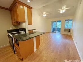 Building Photo - 95-532-532 Wikao St