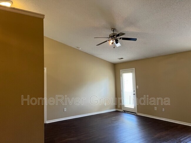 Building Photo - 9774 Thomas Ln