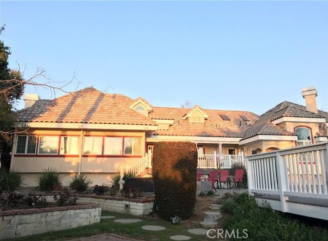Building Photo - 31063 E Sunset Dr N