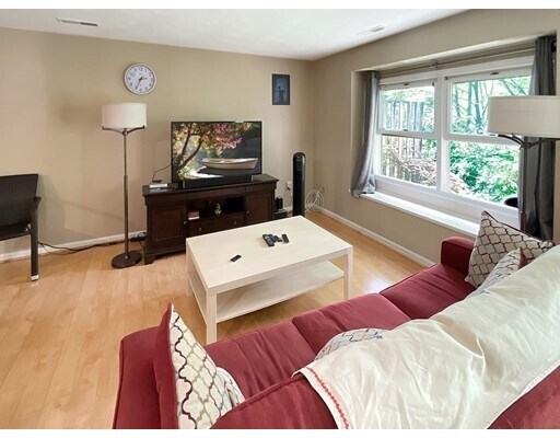 Foto del edificio - 84 Crystal Brook Way