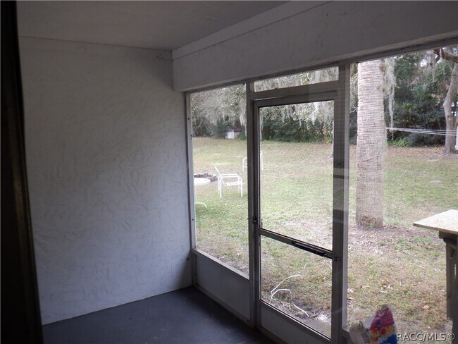 Foto del edificio - 923 E Turner Camp Rd
