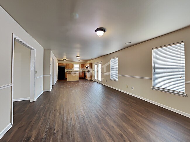 Foto del edificio - 1616 Harrison Way