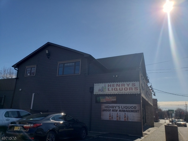 Primary Photo - 1224 Van Houten Ave