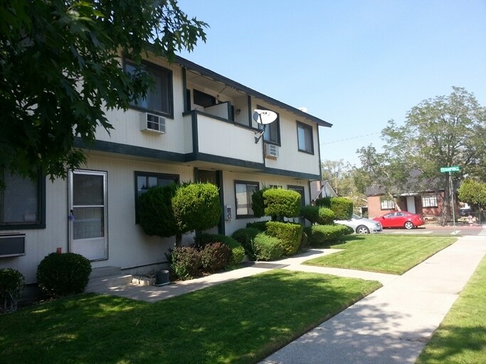 Building Photo - 540 Crampton St