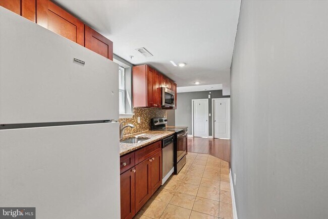 Foto del edificio - 1421 N 18th St