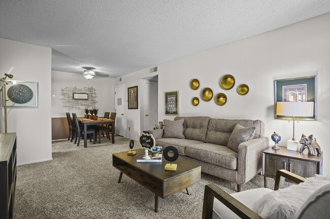 Building Photo - Raintree Apartments