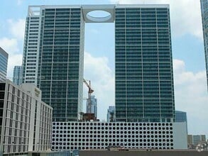Building Photo - 500 Brickell Ave