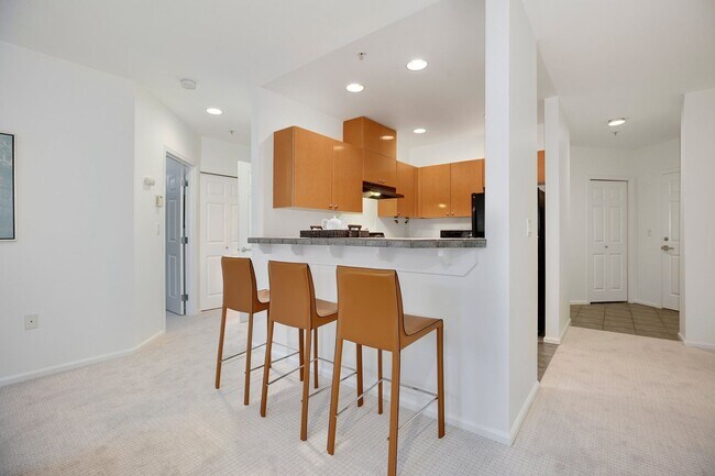 Foto del edificio - Charming 1-Bedroom in North Queen Anne clo...