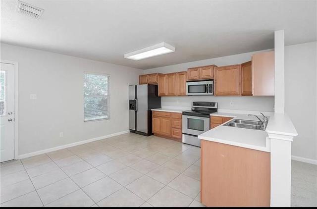 Foto del edificio - 3415 Jacobs Dr