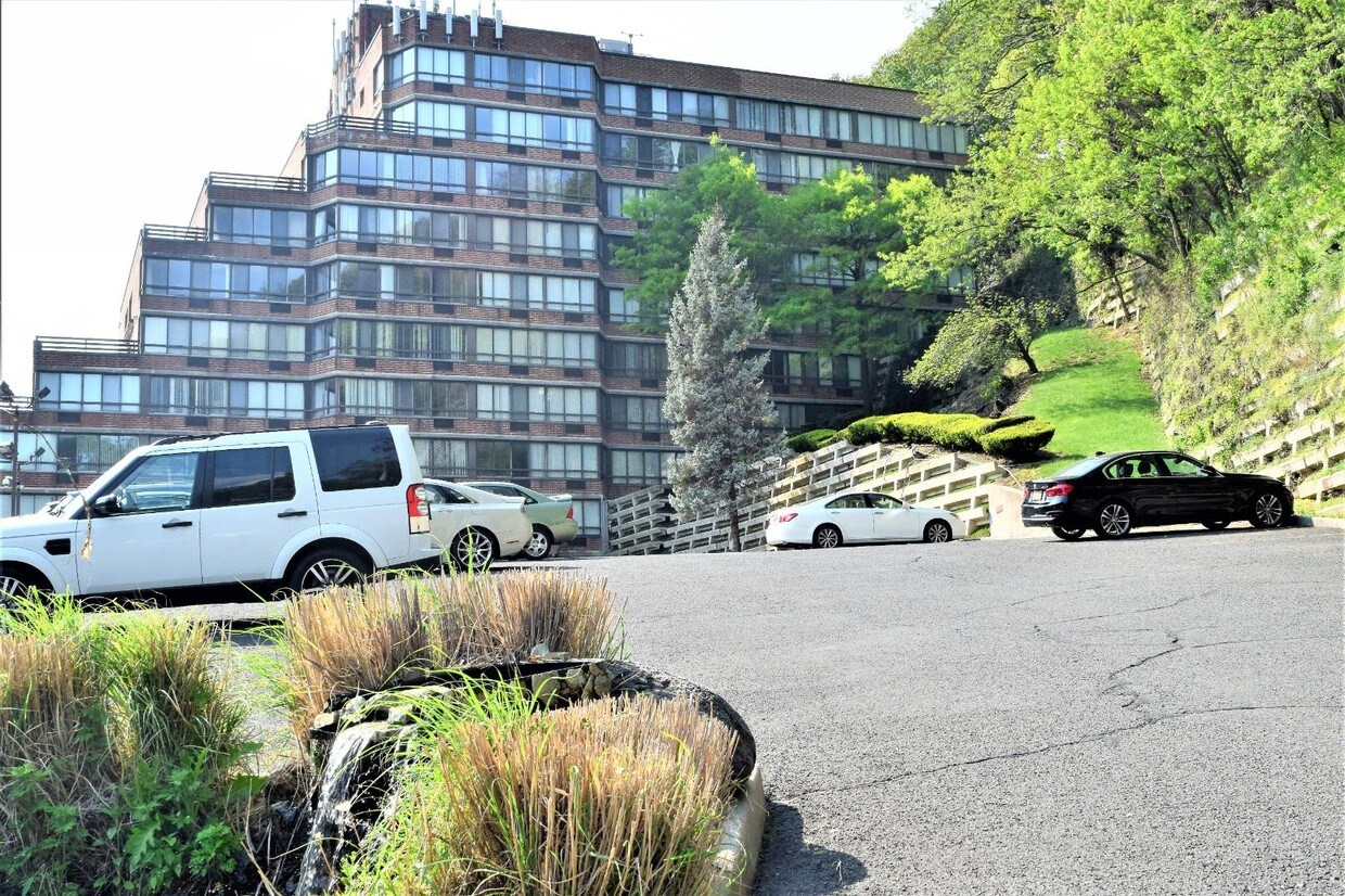 Foto principal - 755 Narrows Rd N