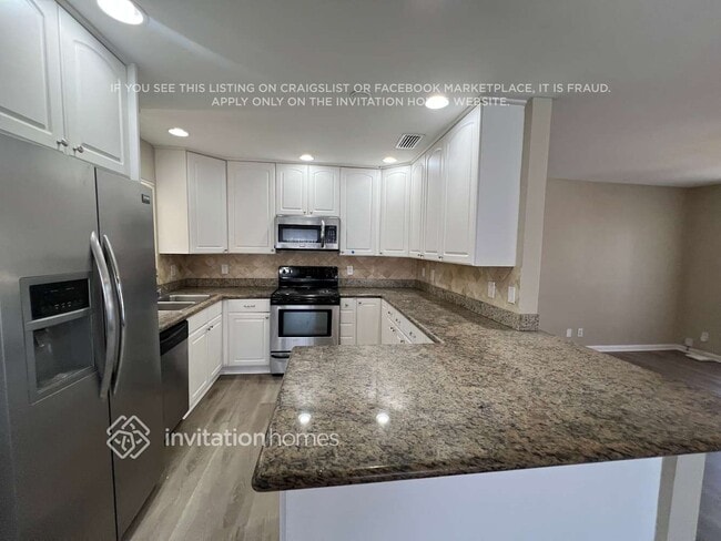 Building Photo - 2080 NE 63rd Ct