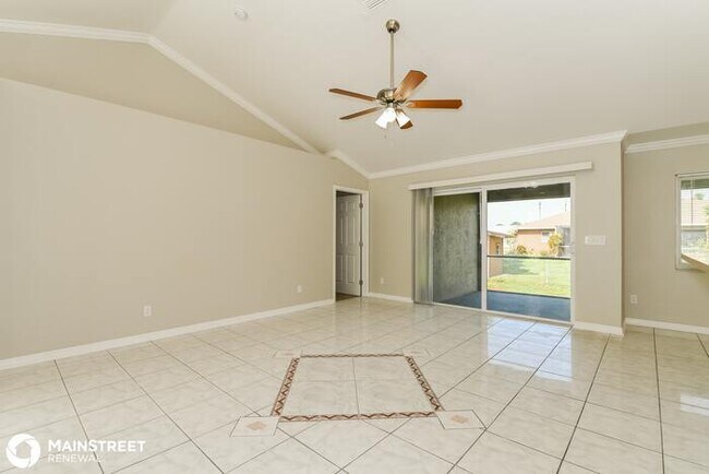 Foto del edificio - 1045 Albany AVE, Lehigh Acres, FL 33971