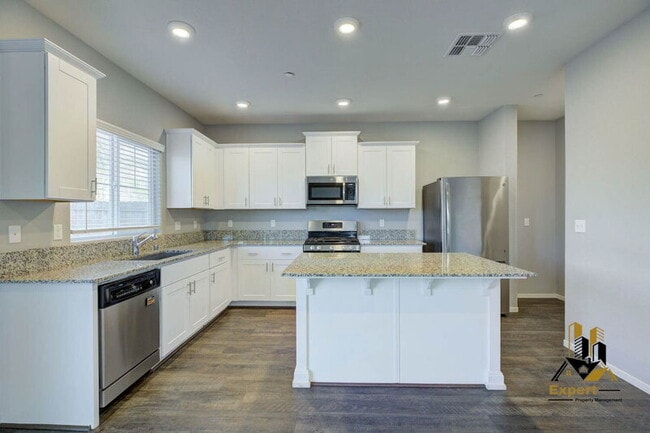 Building Photo - 6048 Emerald Park Ln