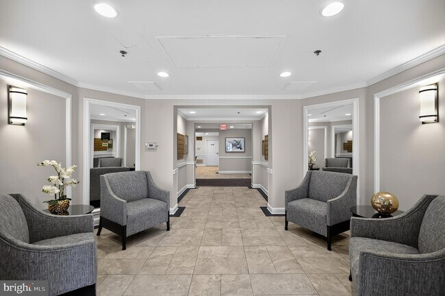 Foto del edificio - 1855 Stratford Park Pl